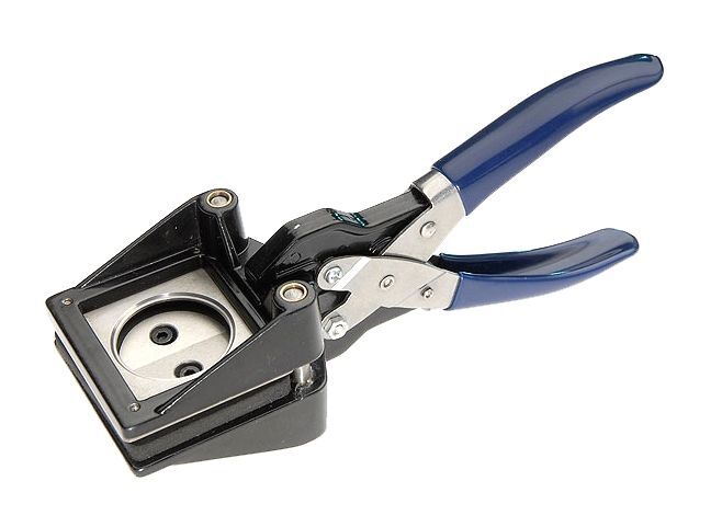 Punching shears for 37mm buttons