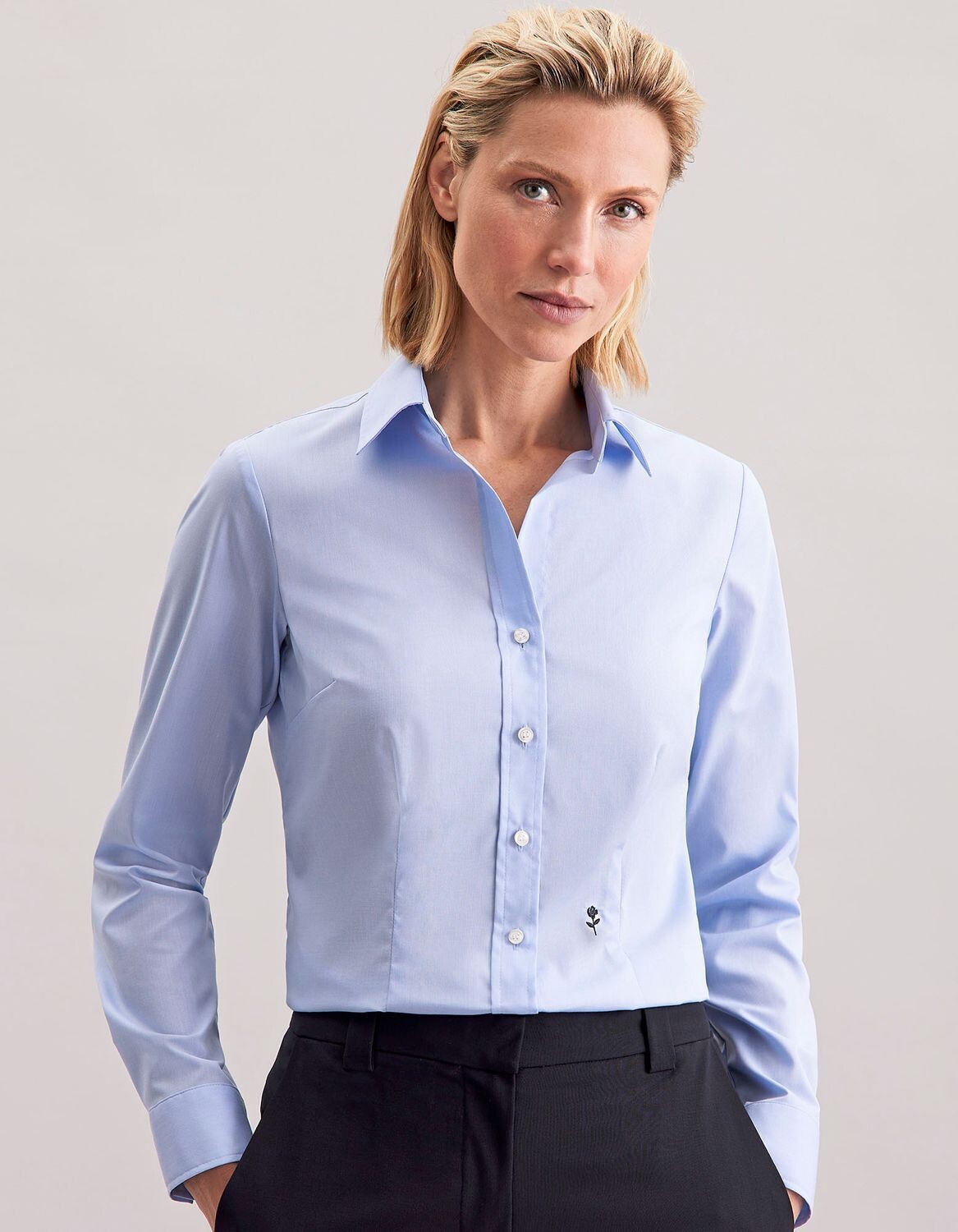Camicetta donna slim fit a maniche lunghe