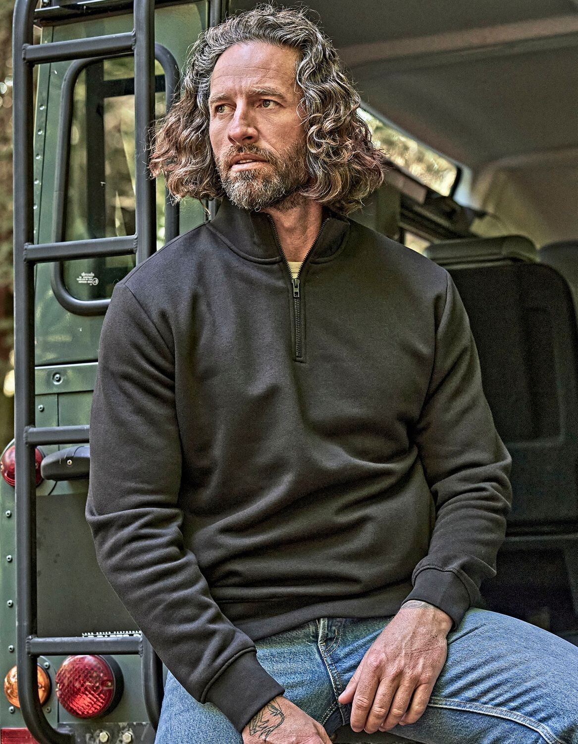 Half zip sweatshirt