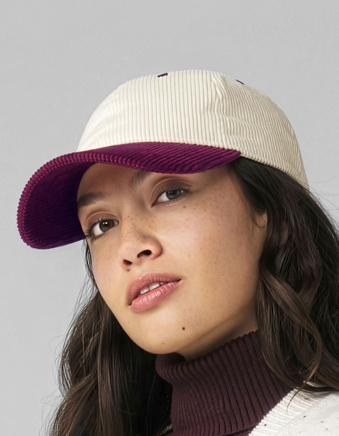 Cappellino in velluto a coste "Contrast Peak"