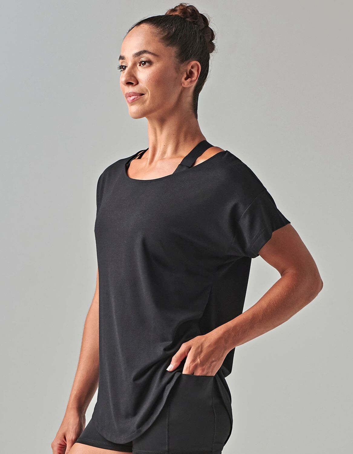 Scoop Neck T
