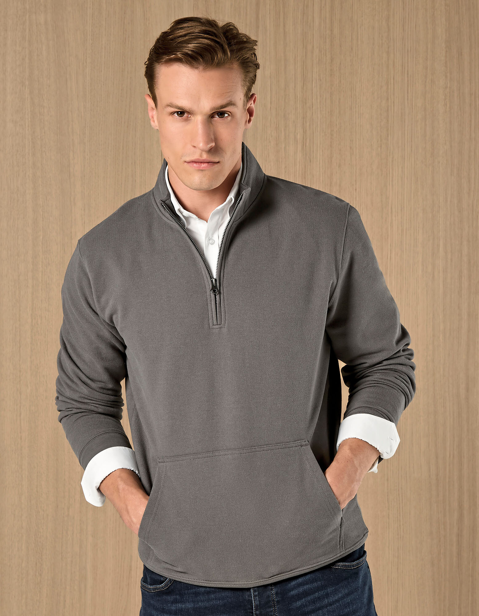 Regular fit 1/4 zip pique sweatshirt