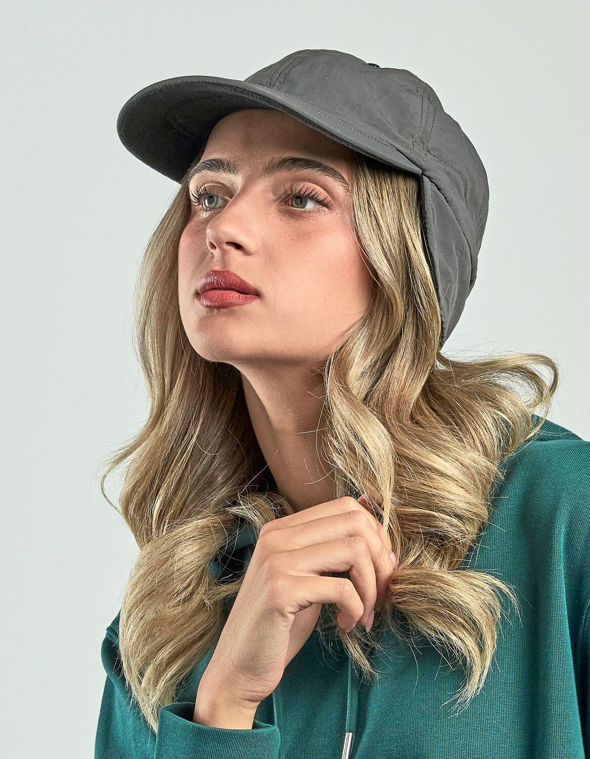 Cappello Techno Flap riciclato