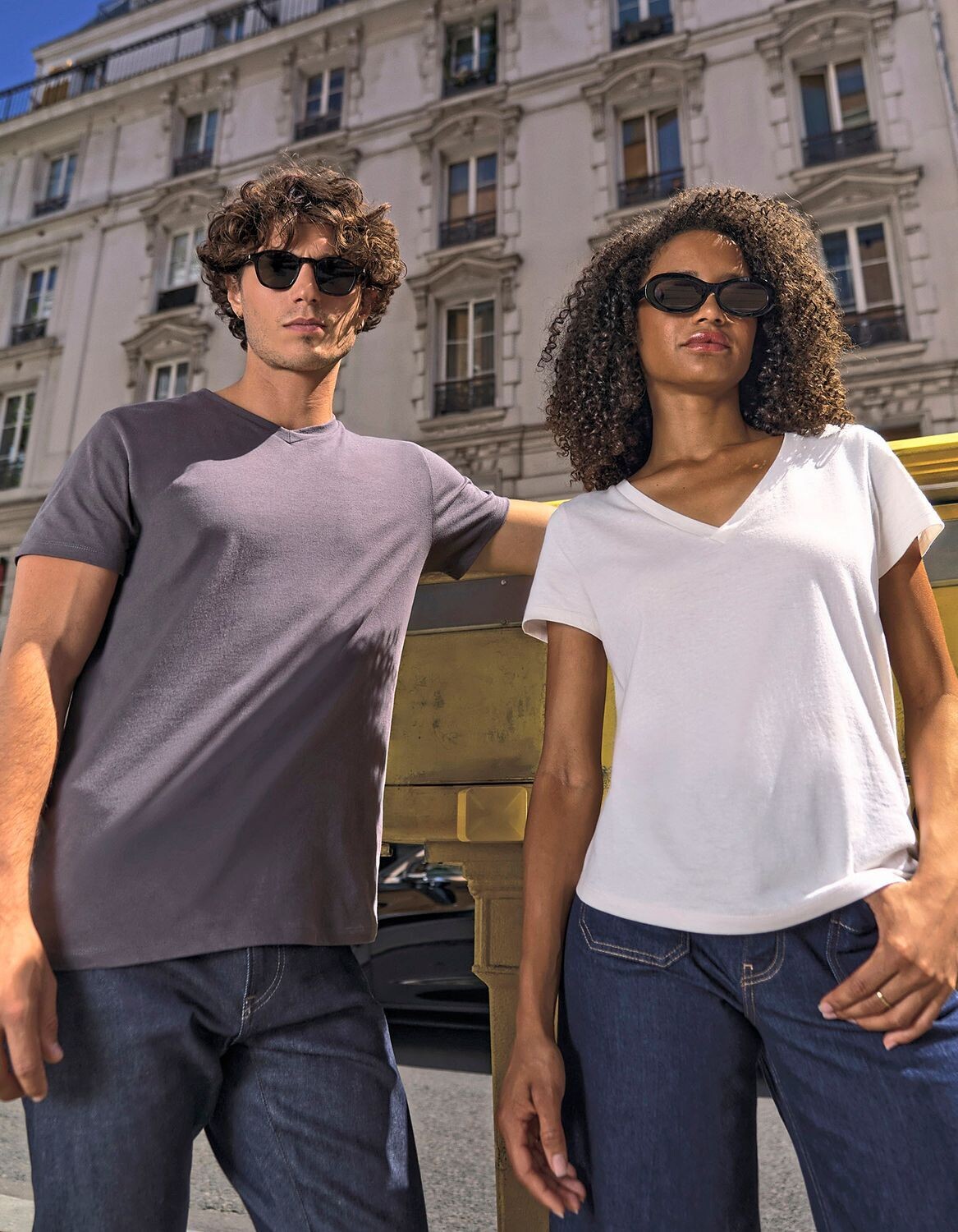 V-neck T-shirt Regent