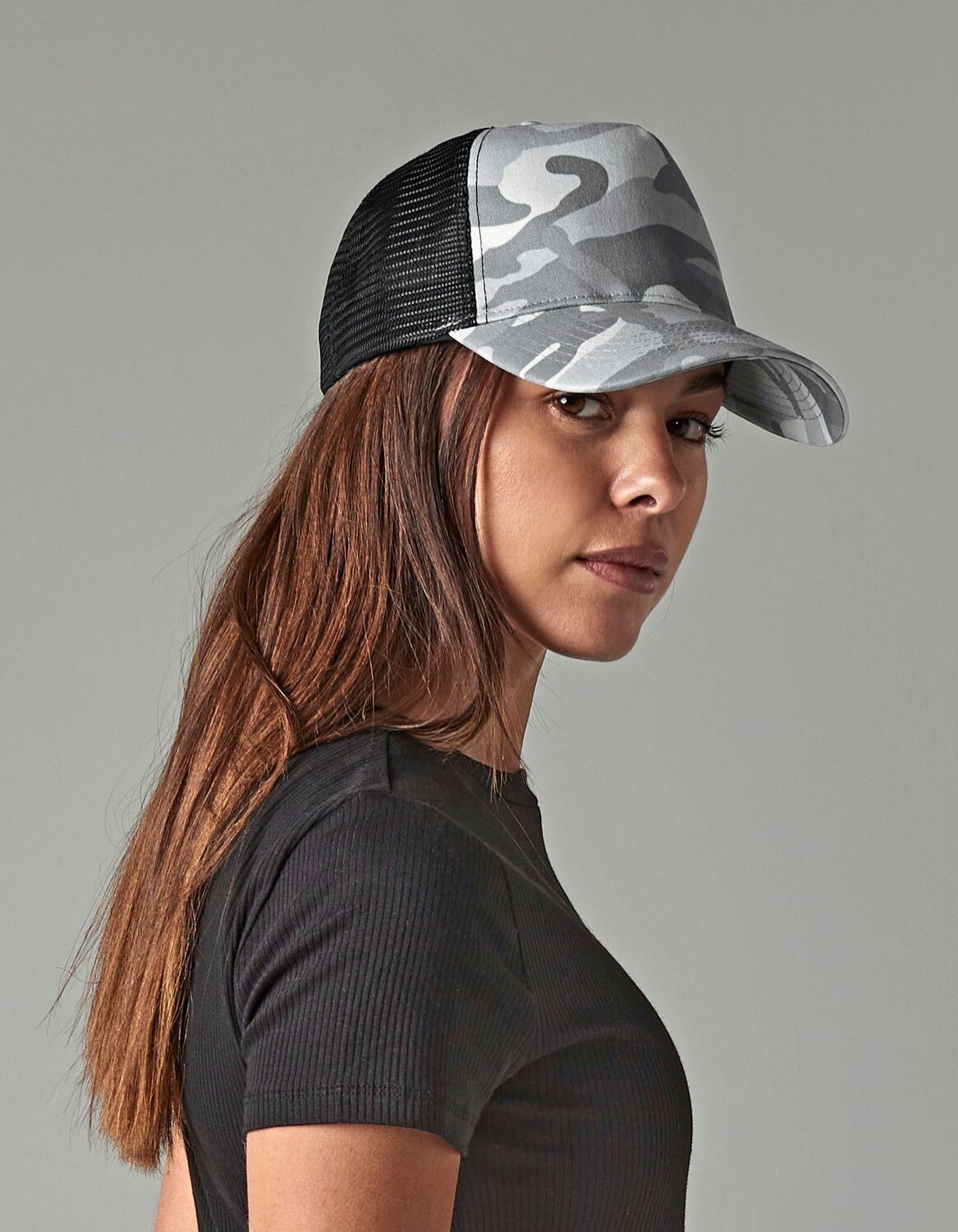 Cappellino da camionista con visiera a scatto mimetico