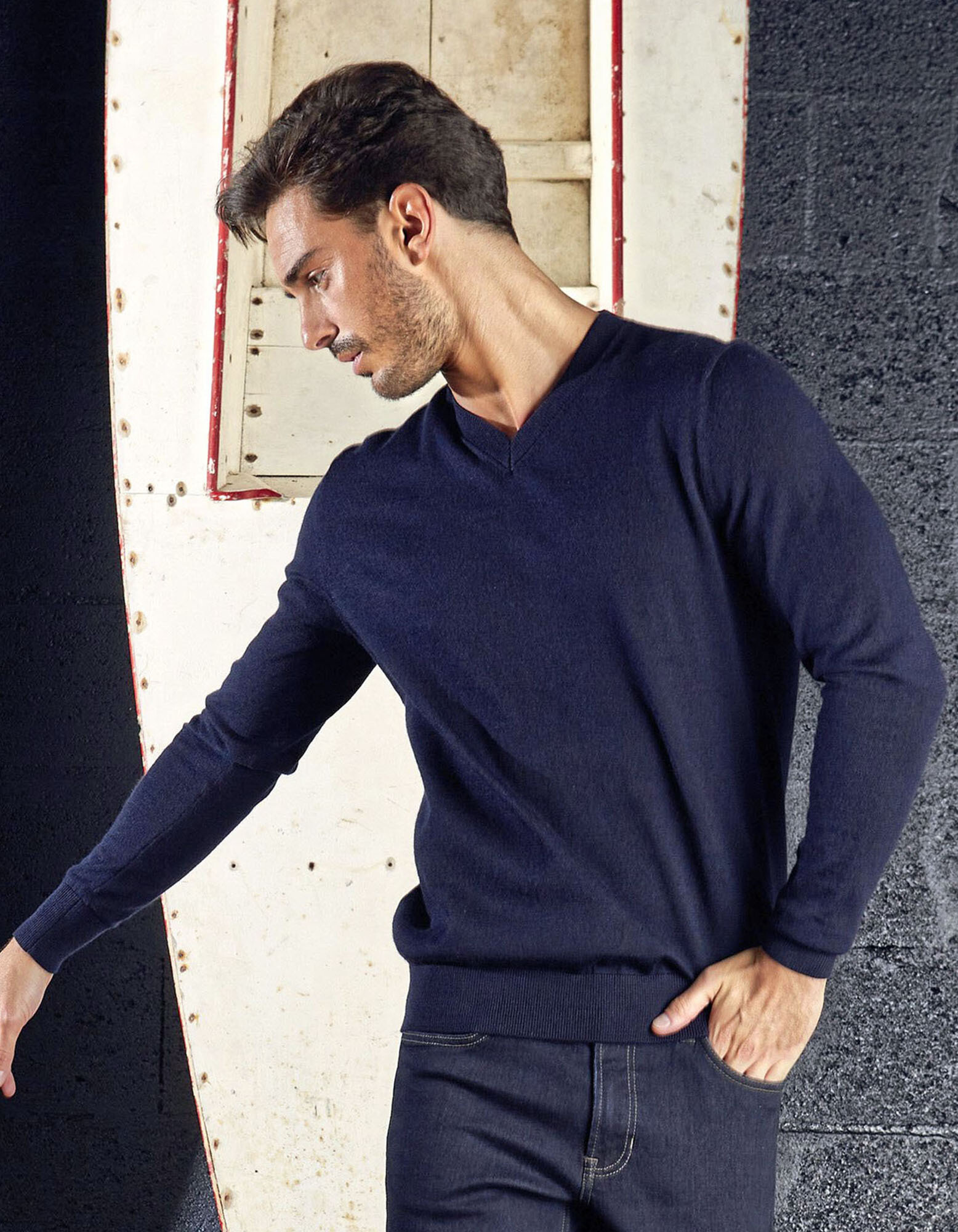 Men's V-Neck Sweater Sullivan