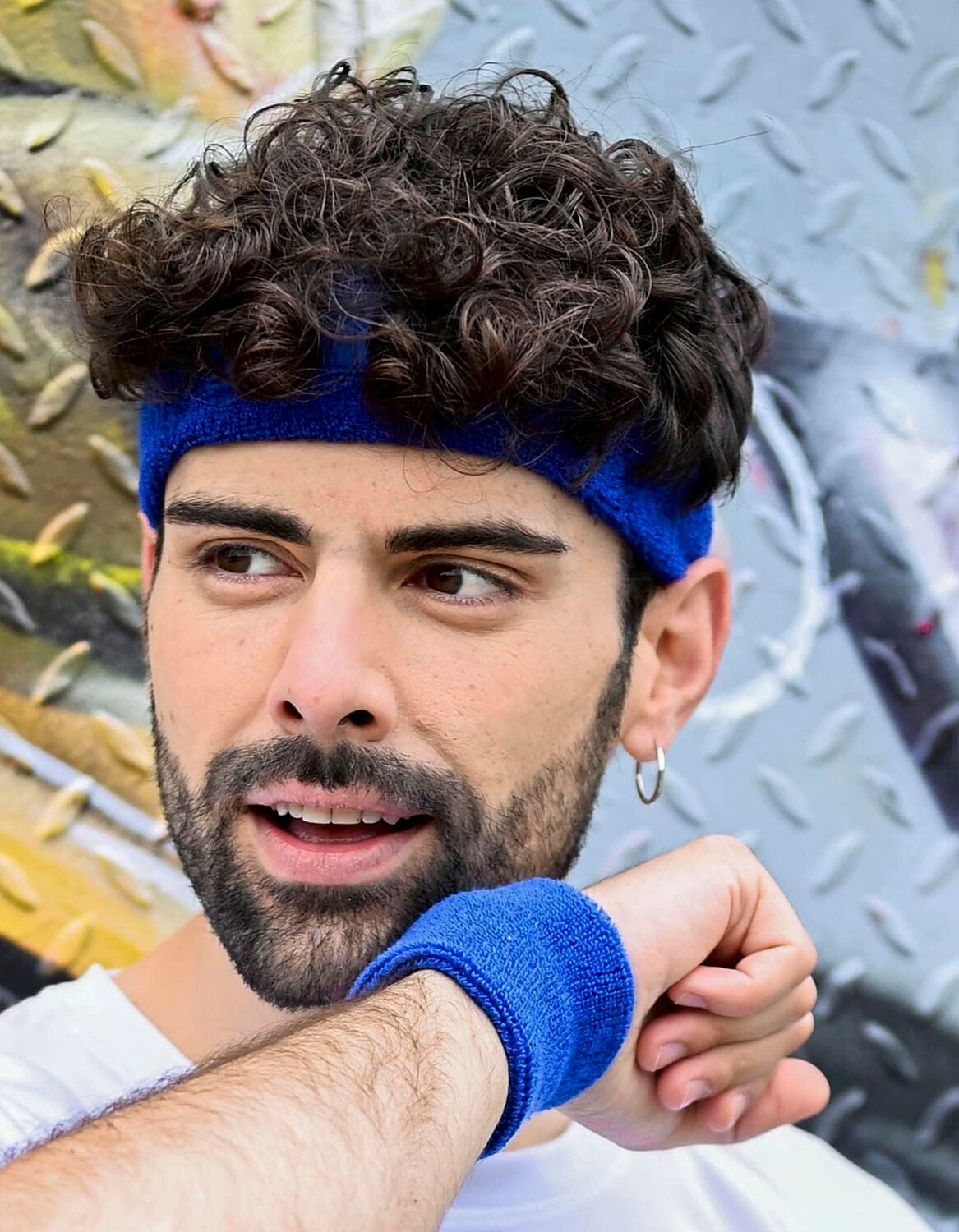 Head sweatband with label