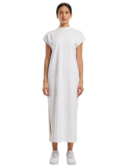 Vestido largo de mujer con hombros amplios