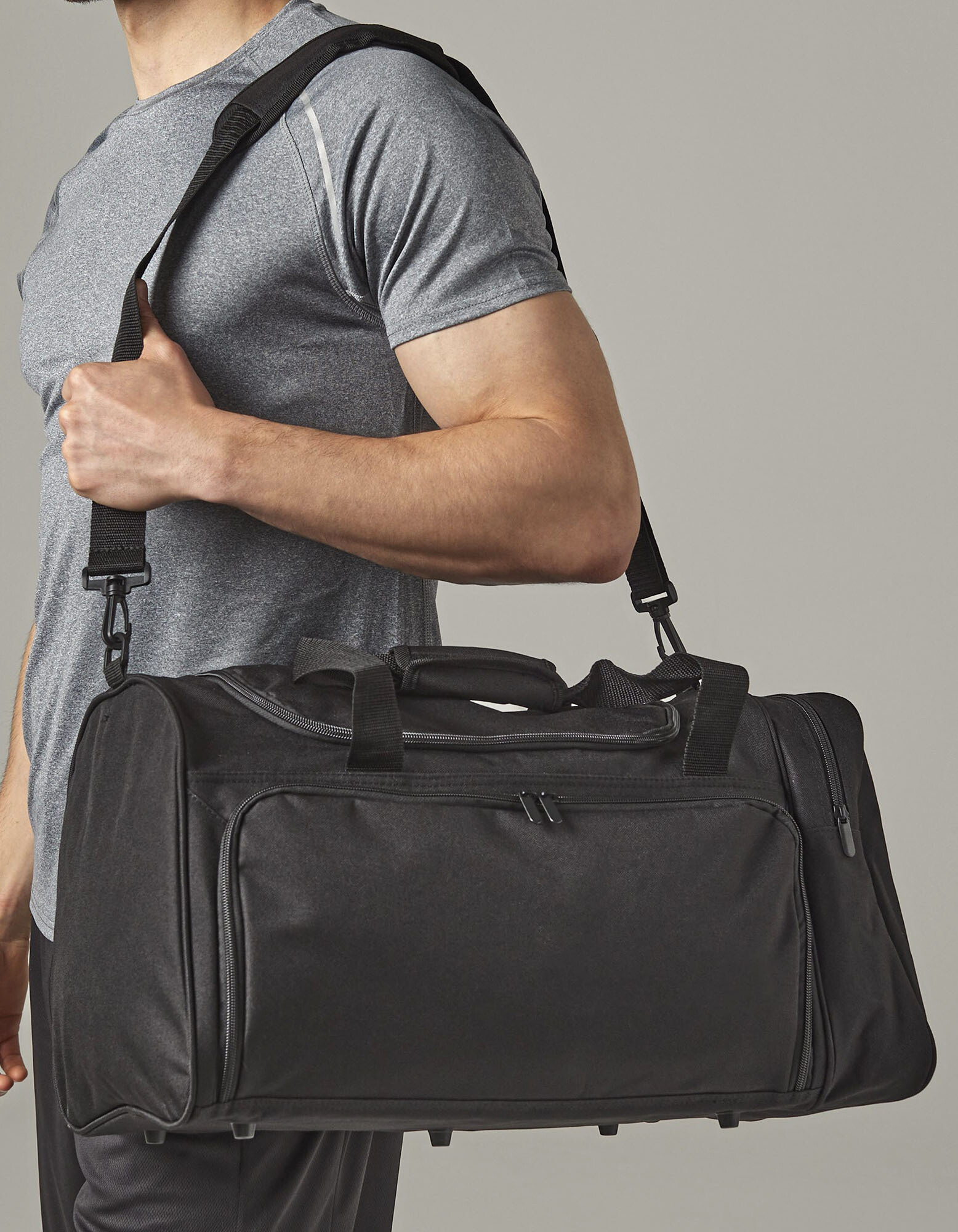 Universal Holdall