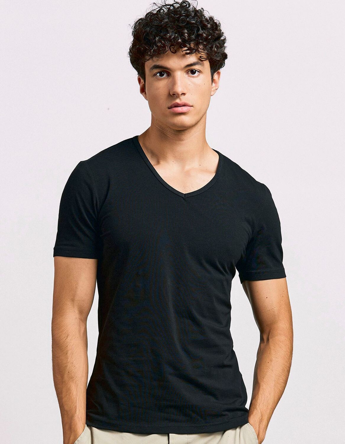 Men´s Slim Fit V-Neck-T