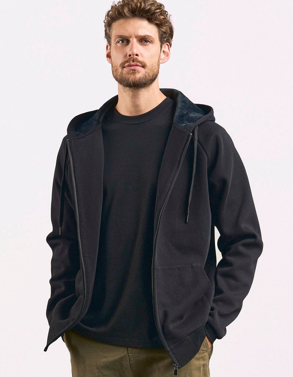 Chaqueta pesada con capucha unisex