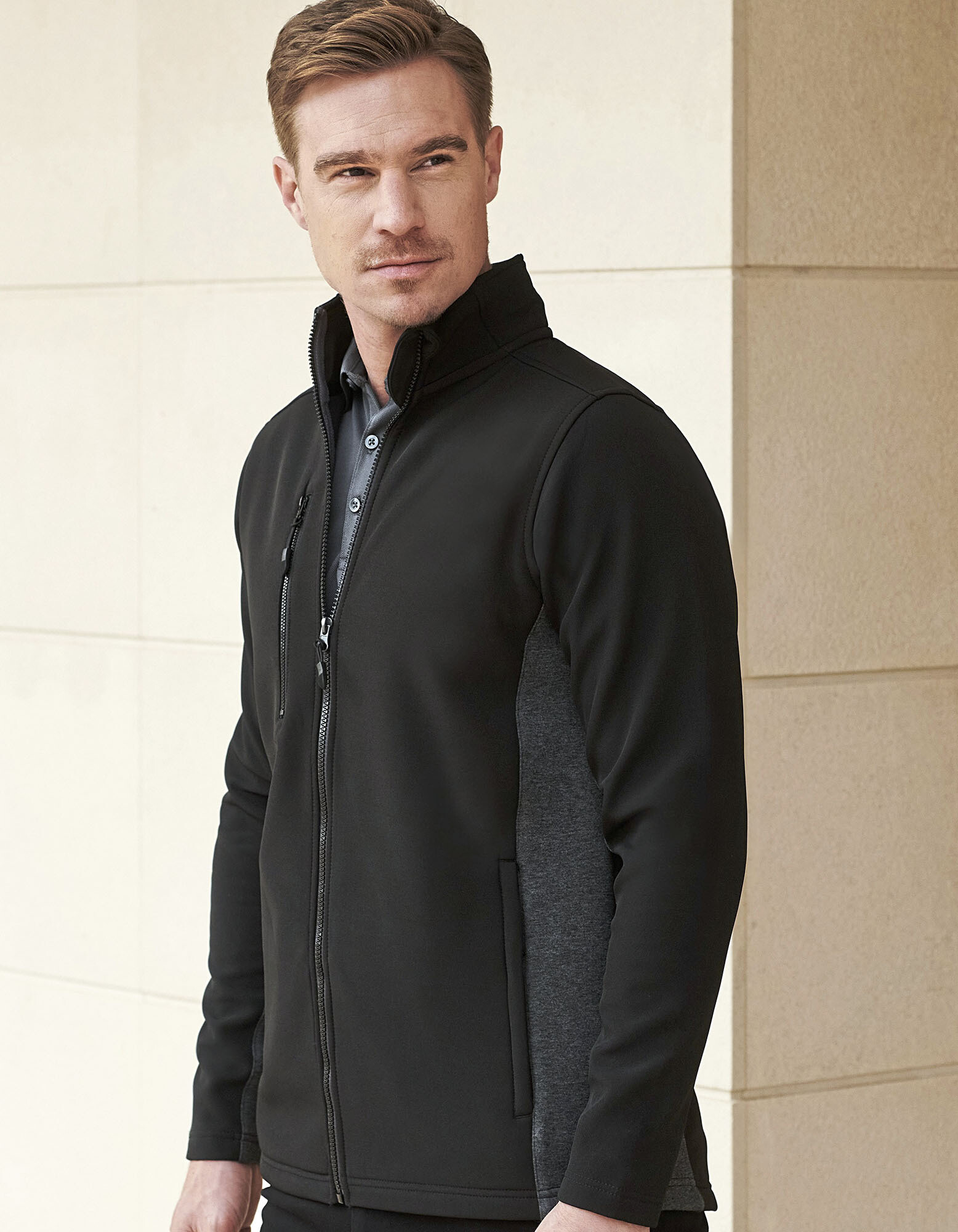 Unisex softshell jacket