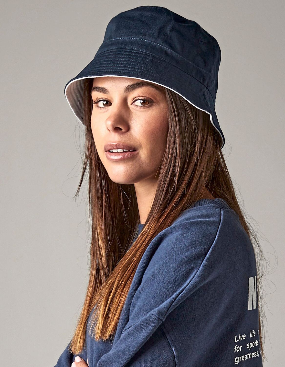 Cappello a secchiello reversibile